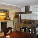 Casa vacanze Fuer 12 Personen Sauna Garten Garage Hund *