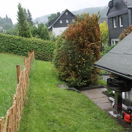 Fuer 12 Personen Sauna Garten Garage Hund 温特贝格