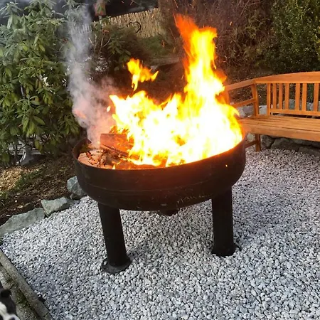 Holiday home Fuer 12 Personen Sauna Garten Garage Hund