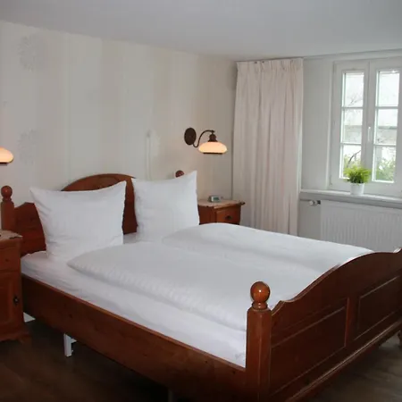 Semesterbostad Fuer 12 Personen Sauna Garten Garage Hund