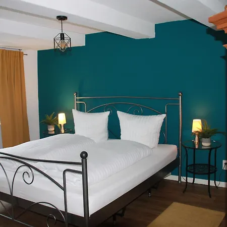 Fuer 12 Personen Sauna Garten Garage Hund * Winterberg