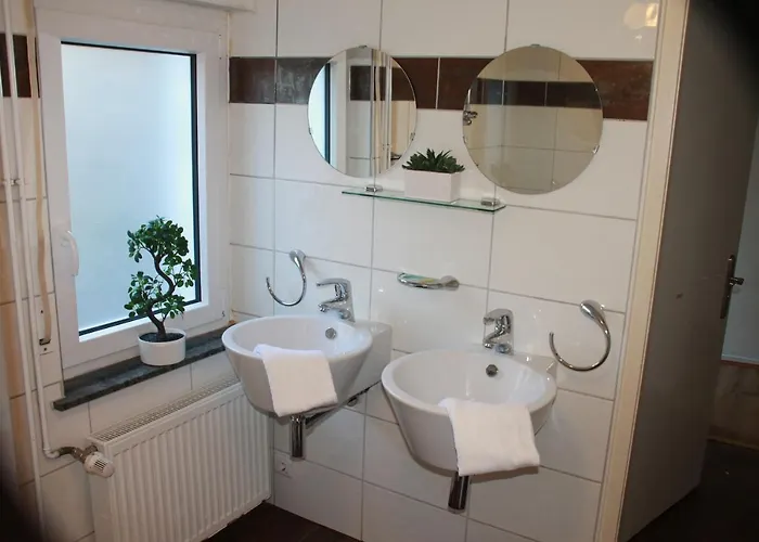 Fuer 12 Personen Sauna Garten Garage Hund Prázdninový dům