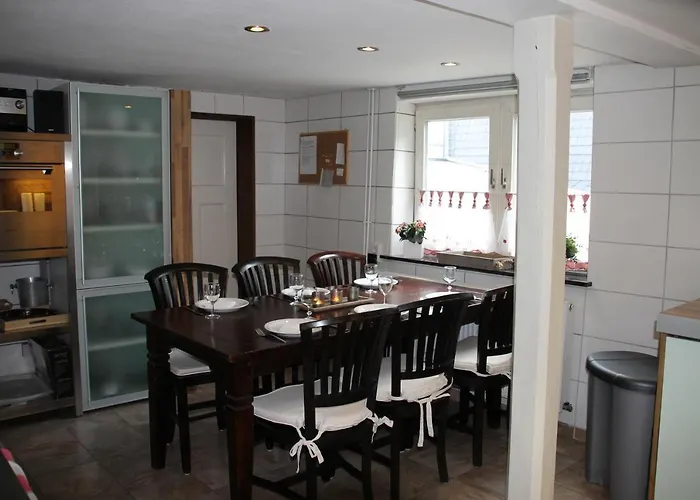 Fuer 12 Personen Sauna Garten Garage Hund