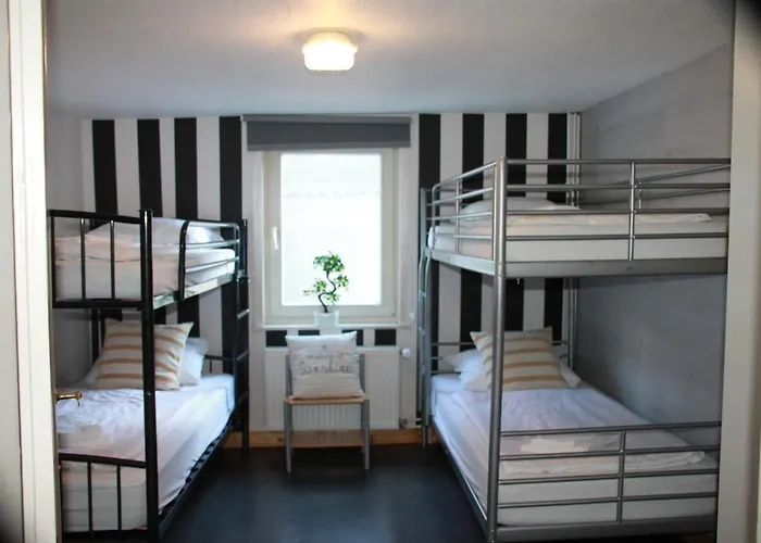 Fuer 12 Personen Sauna Garten Garage Hund Prázdninový dům