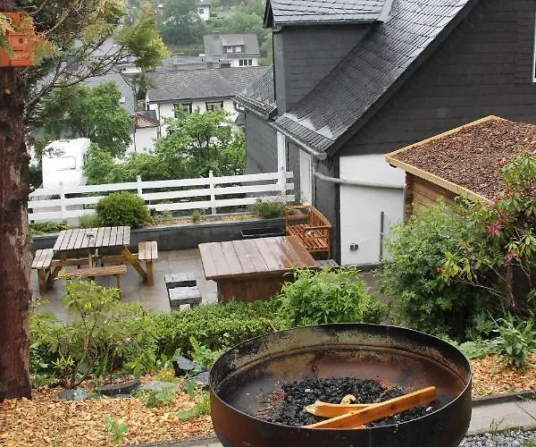 Fuer 12 Personen Sauna Garten Garage Hund Prázdninový dům